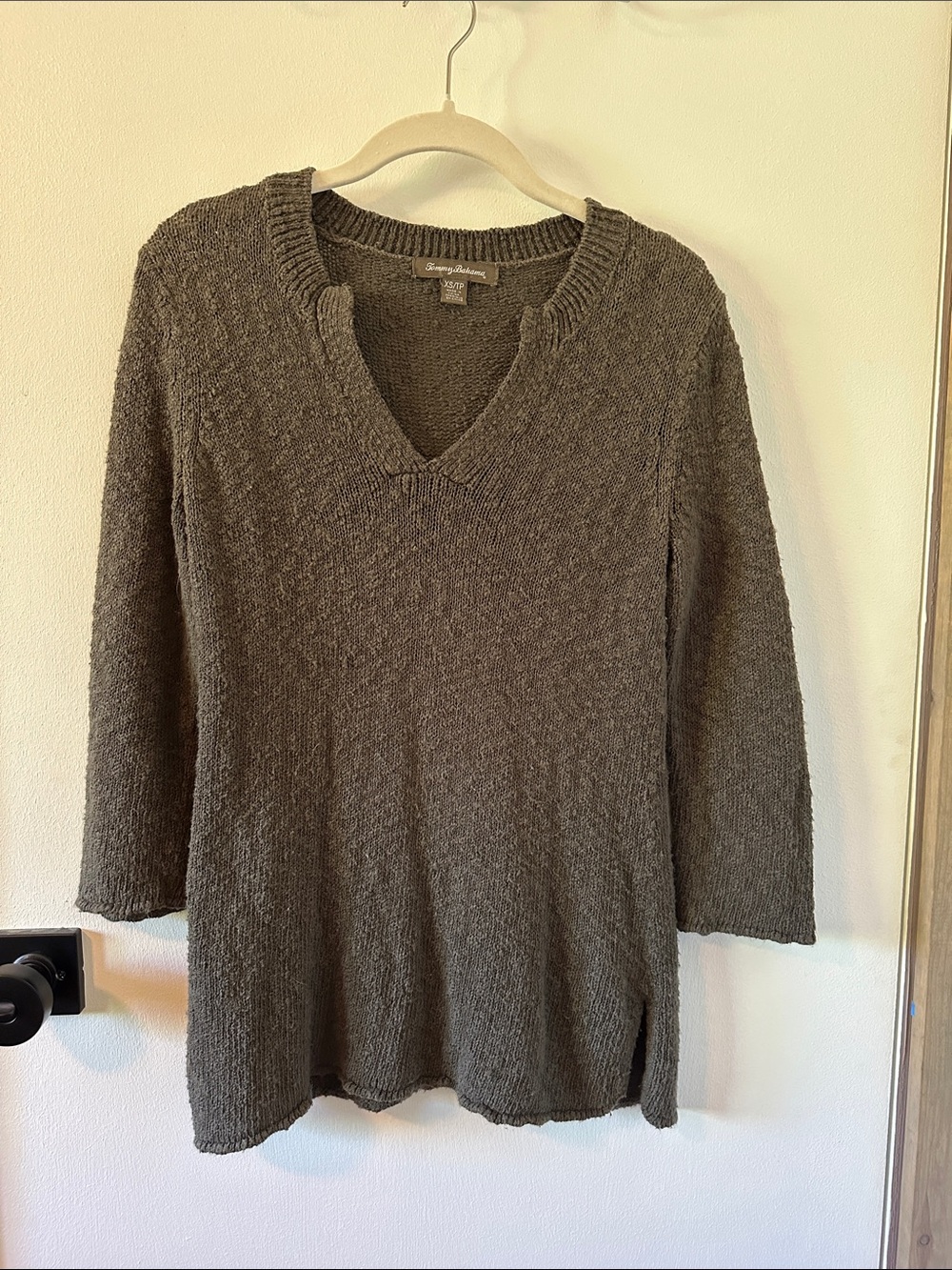 Tommy Bahama Brown V-Neck Summer Sweater